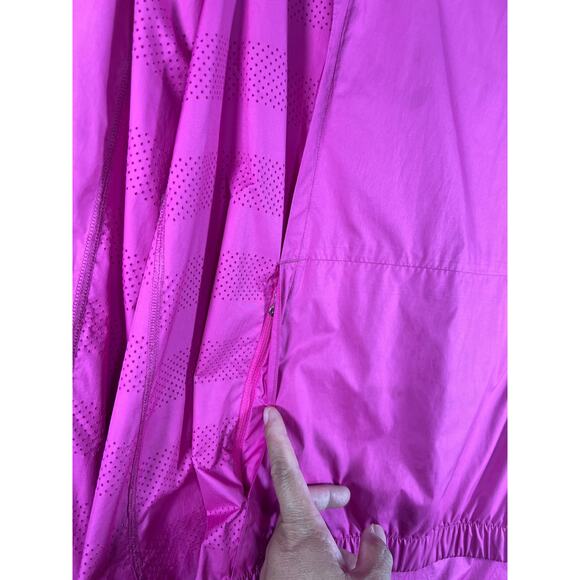 Lululemon Women's Pack & Go Pullover Wind Breaker in Paris Pink, Size: 6 - Picture 7 of 14